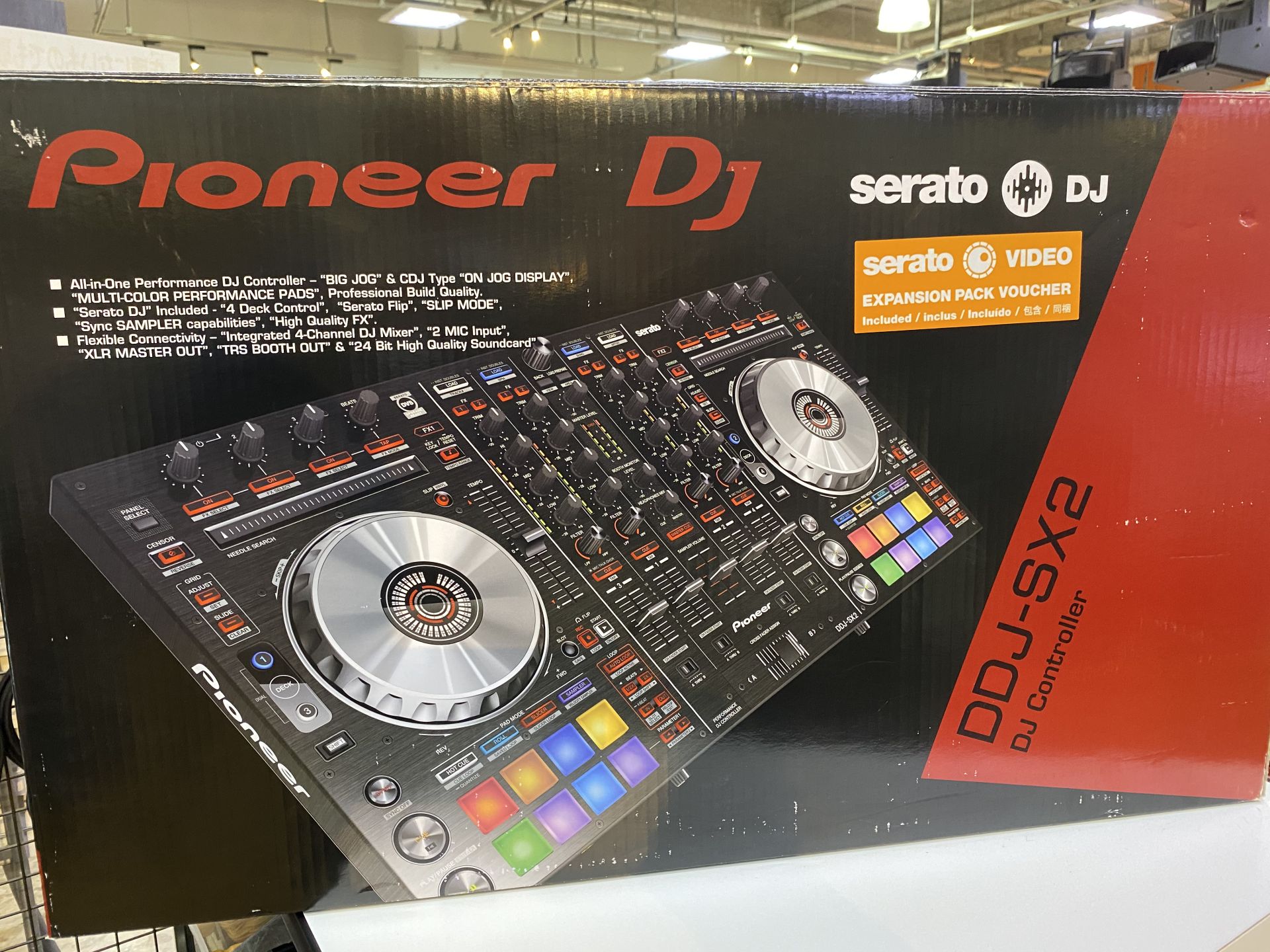 *あの人気コントローラーDDJ-SX2がとってもお買い得！！ 展示品一台限りです!!!]]seratoもrekordboxも対応しています。更にserato VIDEOも付属。勿論メーカー保証も1年ついてます。 ***細かい傷などはありますが、DJ PLAYには何の支障もありません。安心してお使いい […]