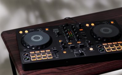 DJをこれから始めたい方にオススメのDJコントローラー Pioneer DJ / DDJ-FLX4