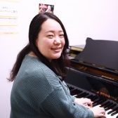 【ピアノコース・幼児の基礎音楽科講師紹介】渡邊　恵未
