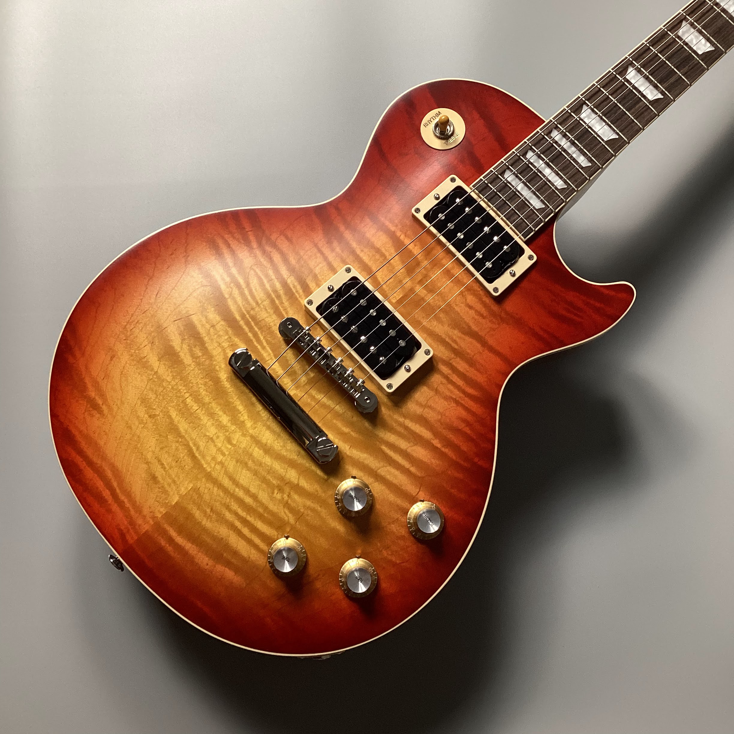 エレキギターGibson Lespaul 60s Faded Vintage Cherry Sunburst