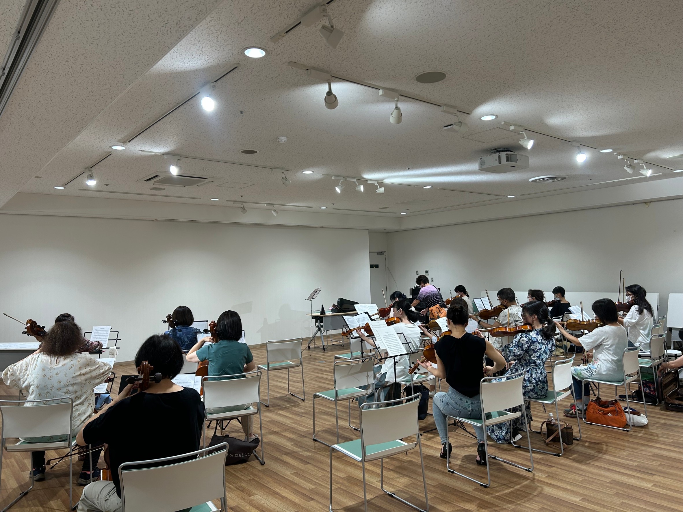 CONTENTS第9回『コクーン弦楽団』開催レポート♪次回の『コクーン弦楽団』は…お問い合わせ第9回『コクーン弦楽団』開催レポート♪ こんにちは、島村楽器コクーンシティさいたま新都心店　ヴァイオリンインストラクターの北村です！ 2023年7月15日に開催された『コクーン弦楽団』の様子を皆様にお届けし […]