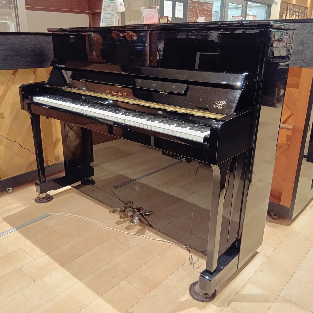 新品アップライトピアノPRAMBERGER PV115RB