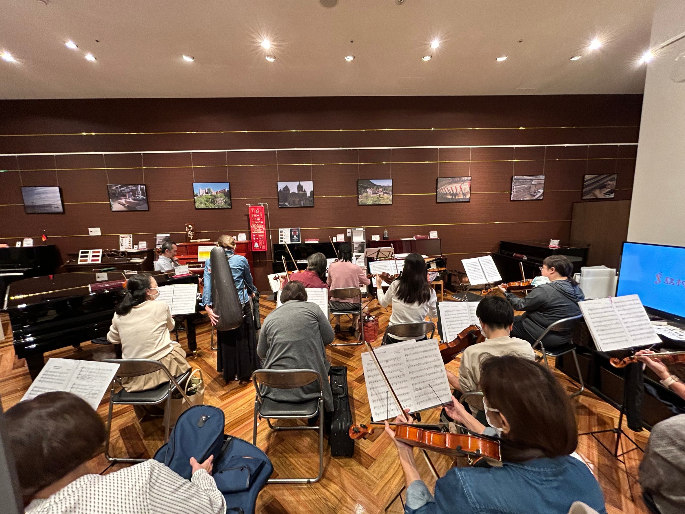 CONTENTS第25回『コクーン弦楽団』開催レポート♪次回の『コクーン弦楽団』は…お問い合わせ第25回『コクーン弦楽団』開催レポート♪ こんにちは、島村楽器コクーンシティさいたま新都心店　ヴァイオリンインストラクターの北村です！ 2024年11月3日に開催された『コクーン弦楽団』の様子を皆様にお届 […]