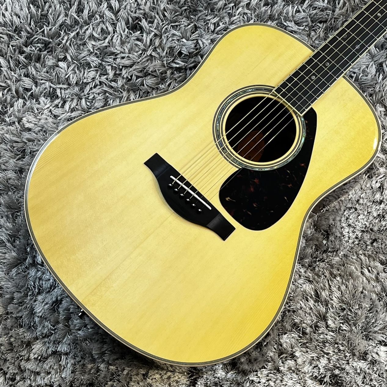 エレアコギターYAMAHA LL16 ARE NT