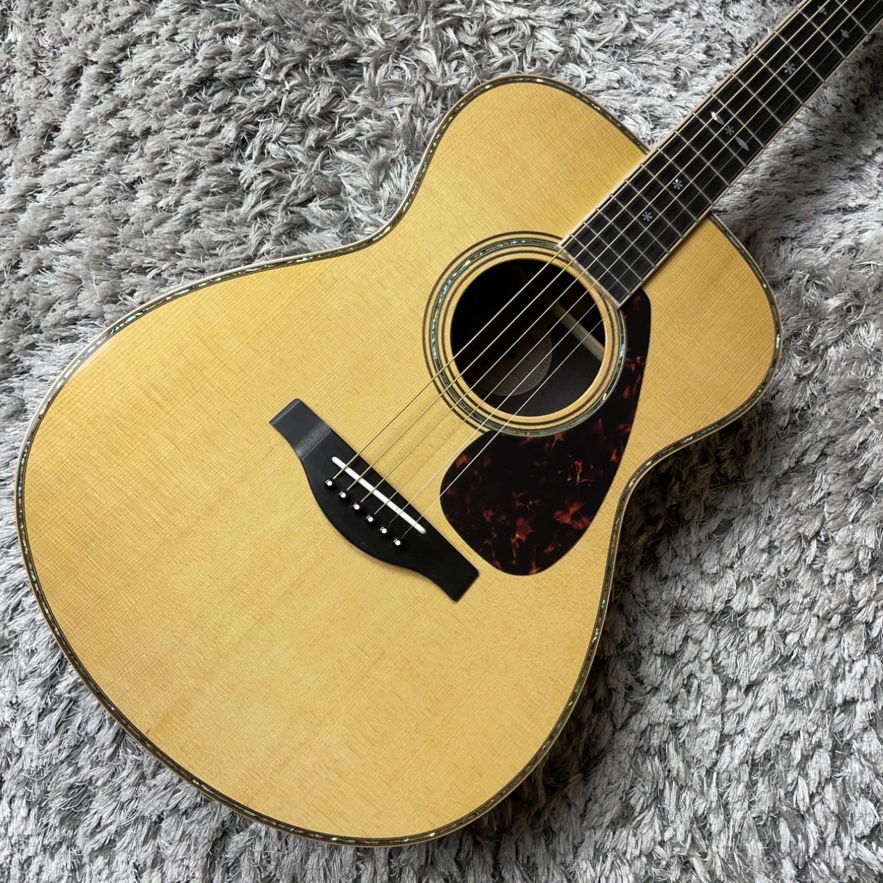 アコースティックギターYAMAHA LS36 ARE