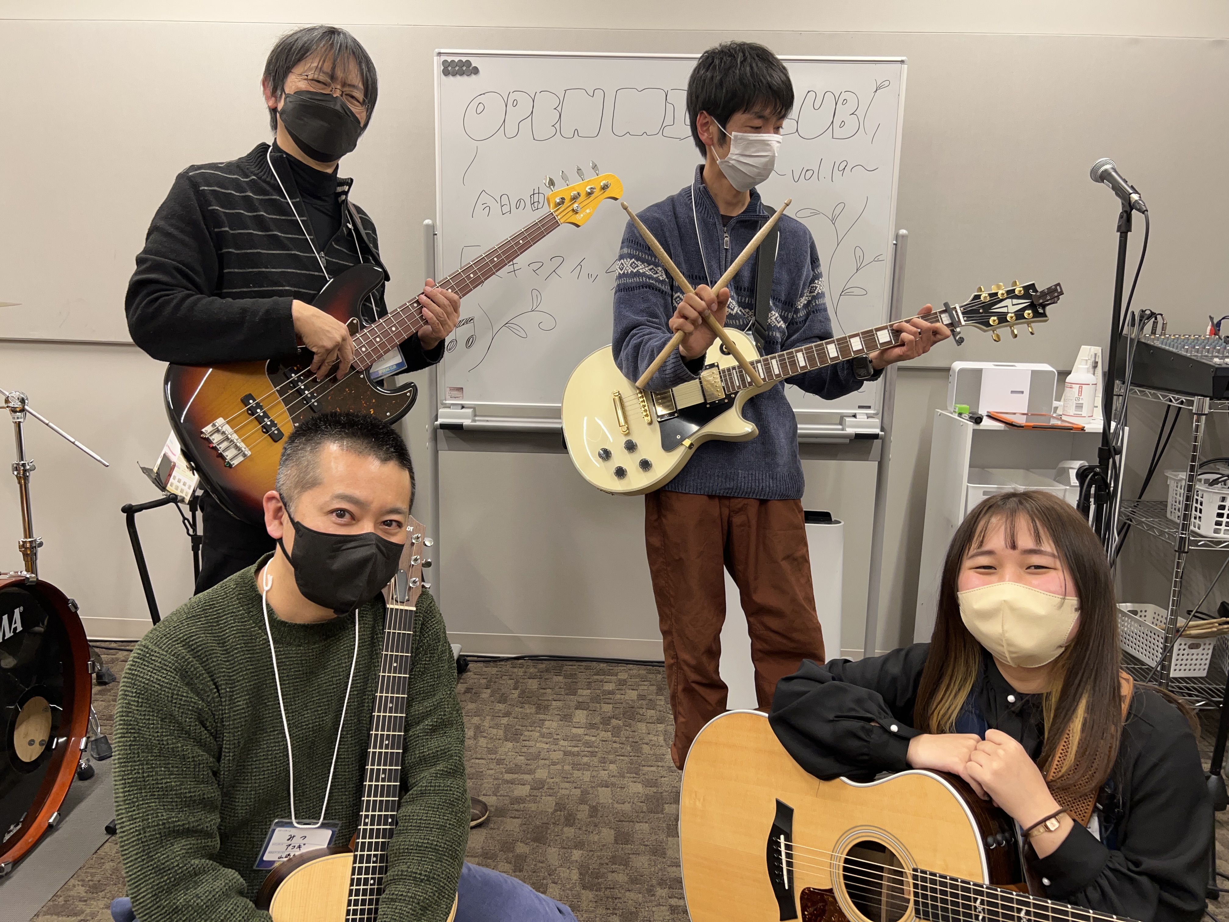 みなさま、こんにちは！ いつも堺北花田店のホームページをご覧頂き、ありがとうございます！ OPEN MIC CLUB担当の瀧口です♪ 12月18日18:00から19回目の今年最後のOPEN MIC CLUB開催しました。 　 　 　 今回の曲はスキマスイッチさんより、「奏」です！ 　 今回は3名の方 […]