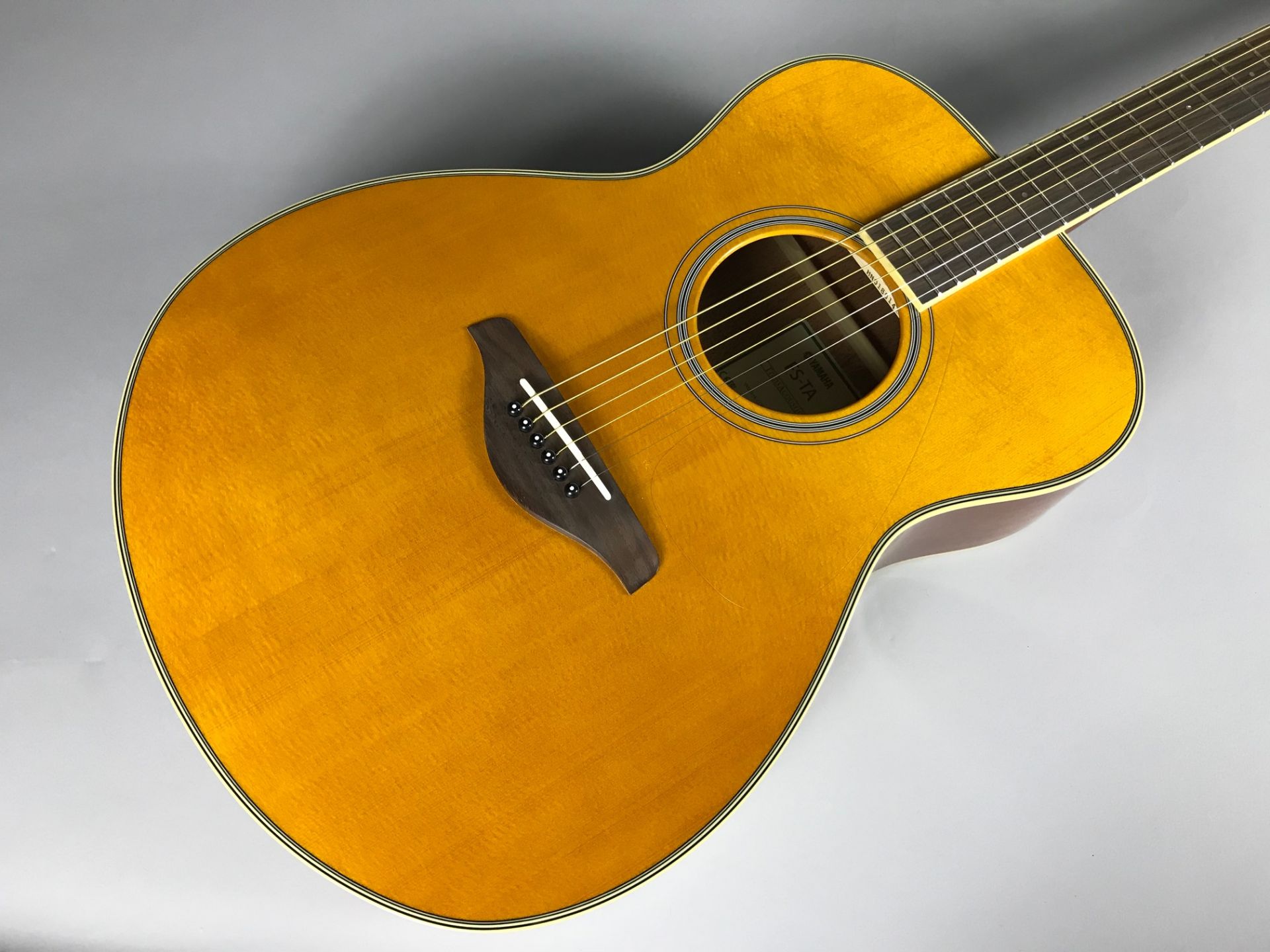 【入荷情報】YAMAHA – FS-TA TransAcoustic