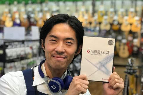 スタッフ写真 エレキギター、アンプ、エフェクター 近藤