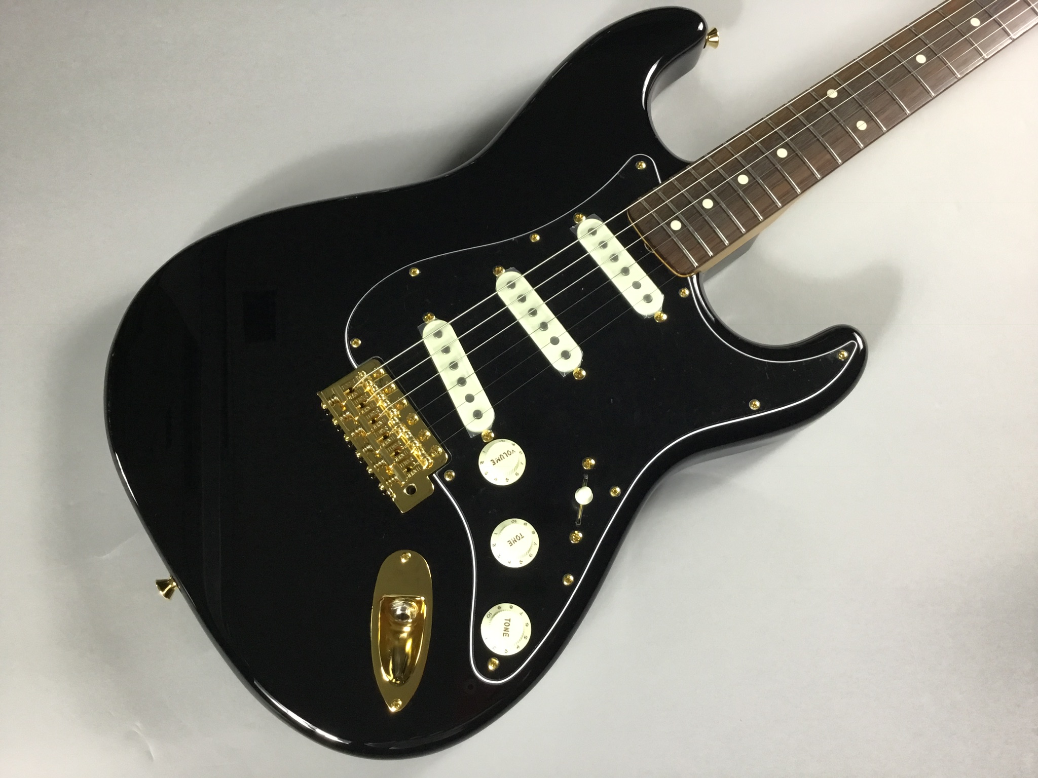 *Made in Japan Traditional 60s Stratocaster "Midnight"【限定品】 |*ブランド|Fender| |*型番|Made in Japan Traditional 60s Stratocaster "Midnight"【限定品】| |*商品の状態|新品 […]
