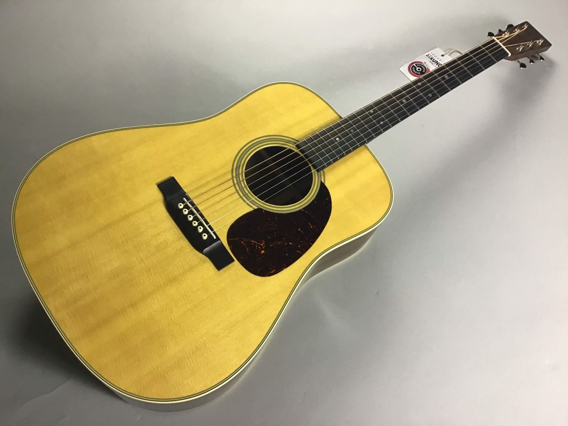 Martin　D-28 Standardが数量限定の特別価格！