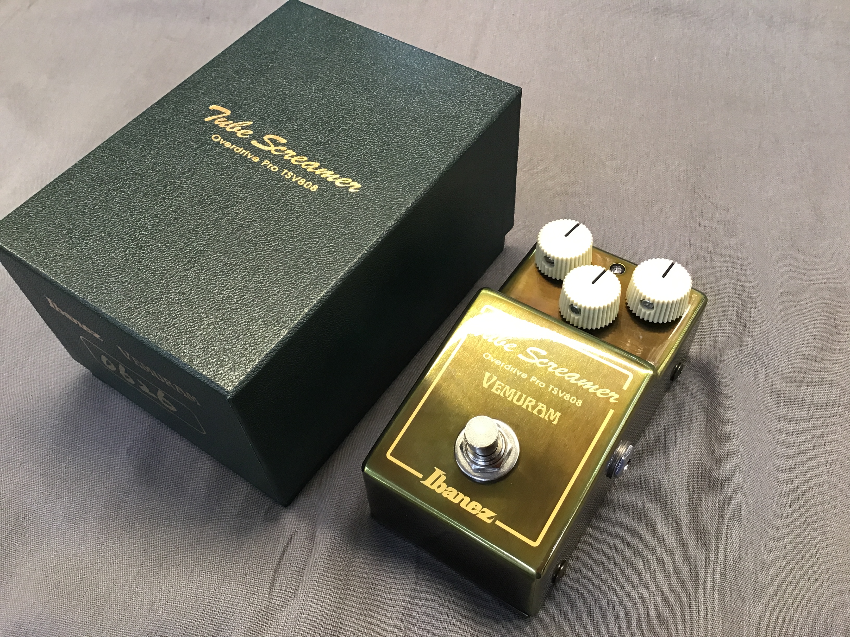 Ibanez × Vemuram コラボエフェクターTSV808ごく少数入荷致しました！