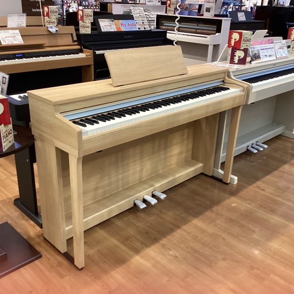 ■カワイ　CN201<br />
・ライトオーク<br />
・￥132,000