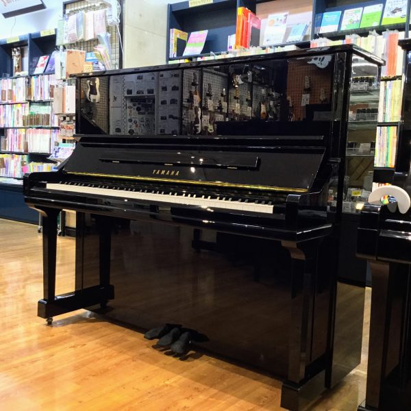 ■ヤマハ　中古ピアノ<br />
・YU33（2012年製造）<br />
ご成約済