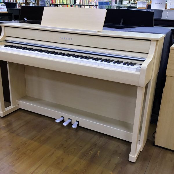 ■ヤマハ　SCLP8350<br />
・ヨーロピアンメイプル<br />
・￥198,000<br />
・2024.9発売モデル　