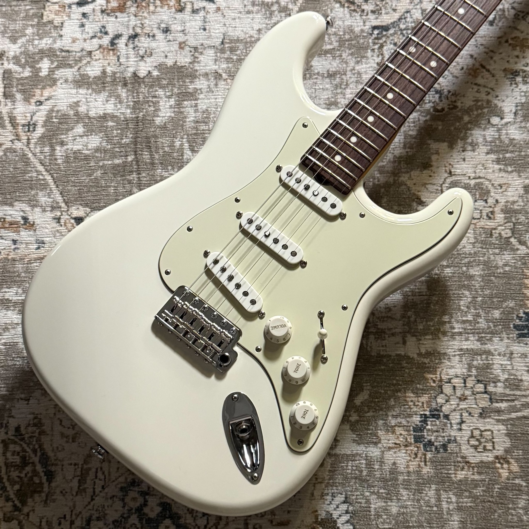 エレキギター/ストラト・モデルNOS Retro /Aged Olympic White