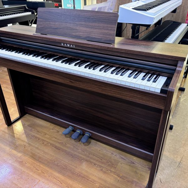 ■カワイ　CX302<br />
・モカウォルナット<br />
・￥132,000