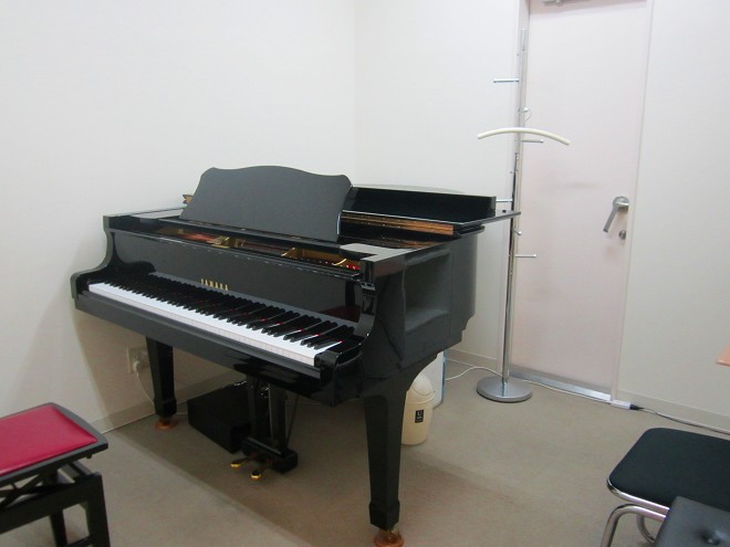 【音楽スタジオレンタルのご案内】－ソロ楽器練習室・グランドピアノ練習室・アンサンブル練習室－