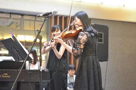 【弦楽器フェスタ2019】12月21日（土）インストラクターによるバイオリンデュオコンサート
