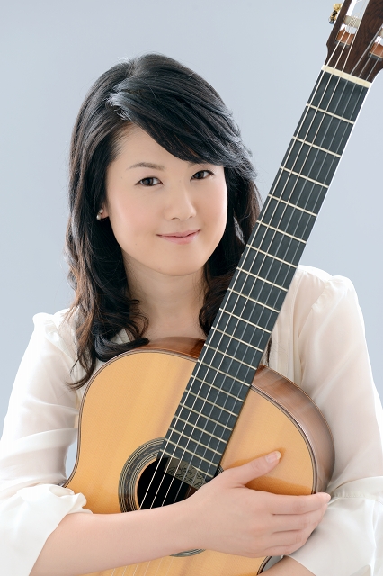島村楽器札幌クラシッククラシックギター店講師CG.山本 朝香