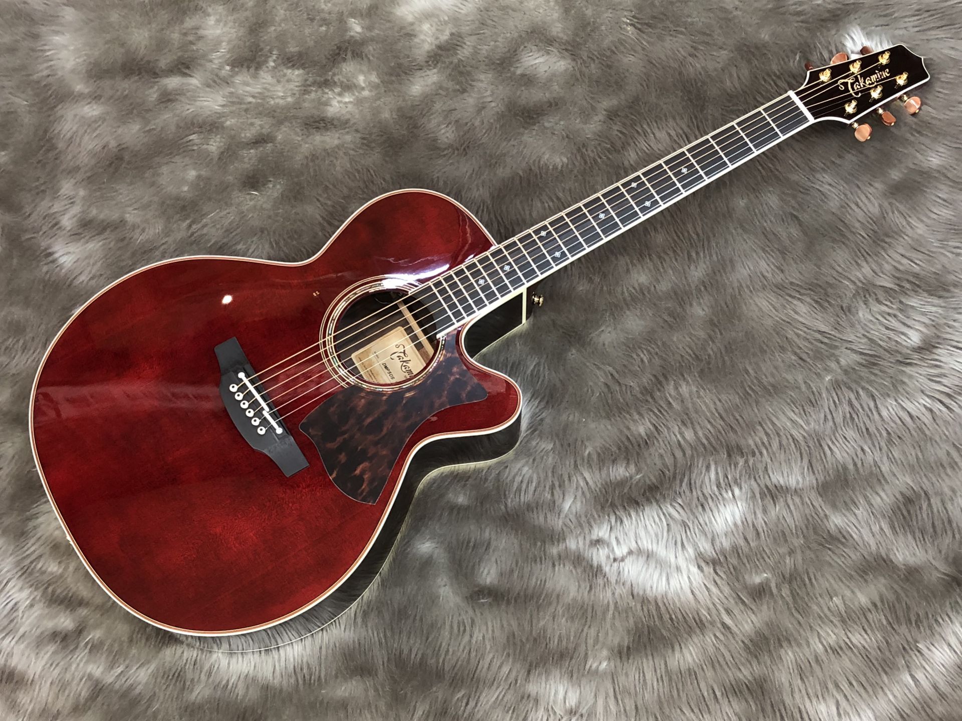 *人気エレアコ・クラシックギターが再入荷しました！！ **Takamine DMP50S WR |*メーカー|*品番|*通常販売価格(税込)|*備考| |RAIMUNDO|129C640mm|￥154,440（税込）|ハードケース付属| タカミネ×島村楽器コラボモデルのワインレッドカラーです！]]し […]