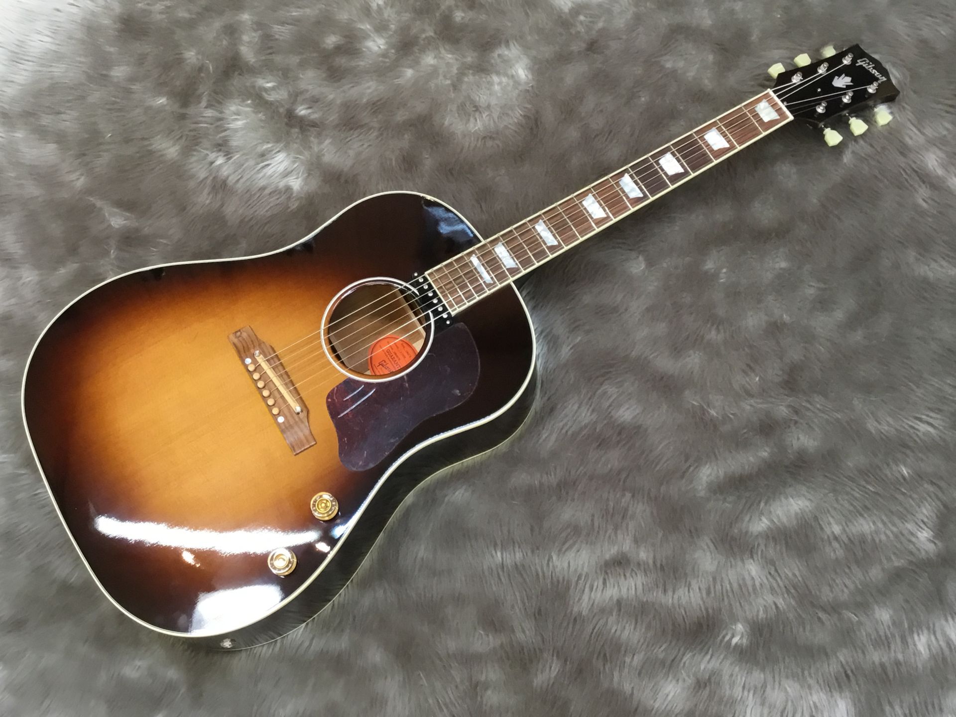 【新着入荷情報】アコースティックギター　Gibson HISTORY