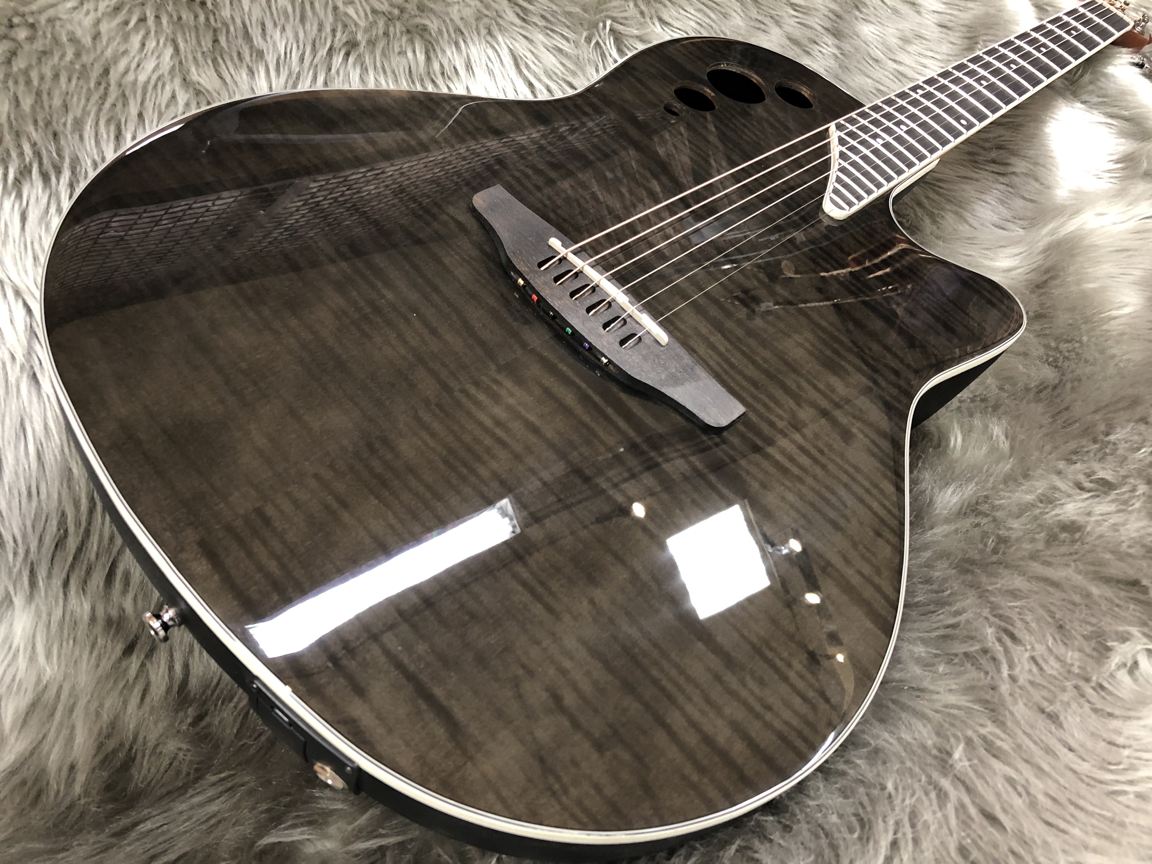 【エレアコ】Applause by Ovation　AE44II入荷しました！【限定モデル】