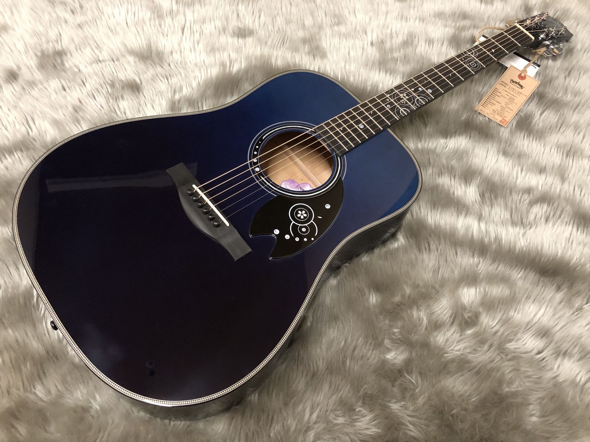 【Headway】桜ギター 期間限定展示中！【期間延長！追加展示アリ！】