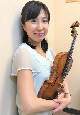 香田　暢子(こうだ　のぶこ)<br />
ヴァイオリンインストラクター
