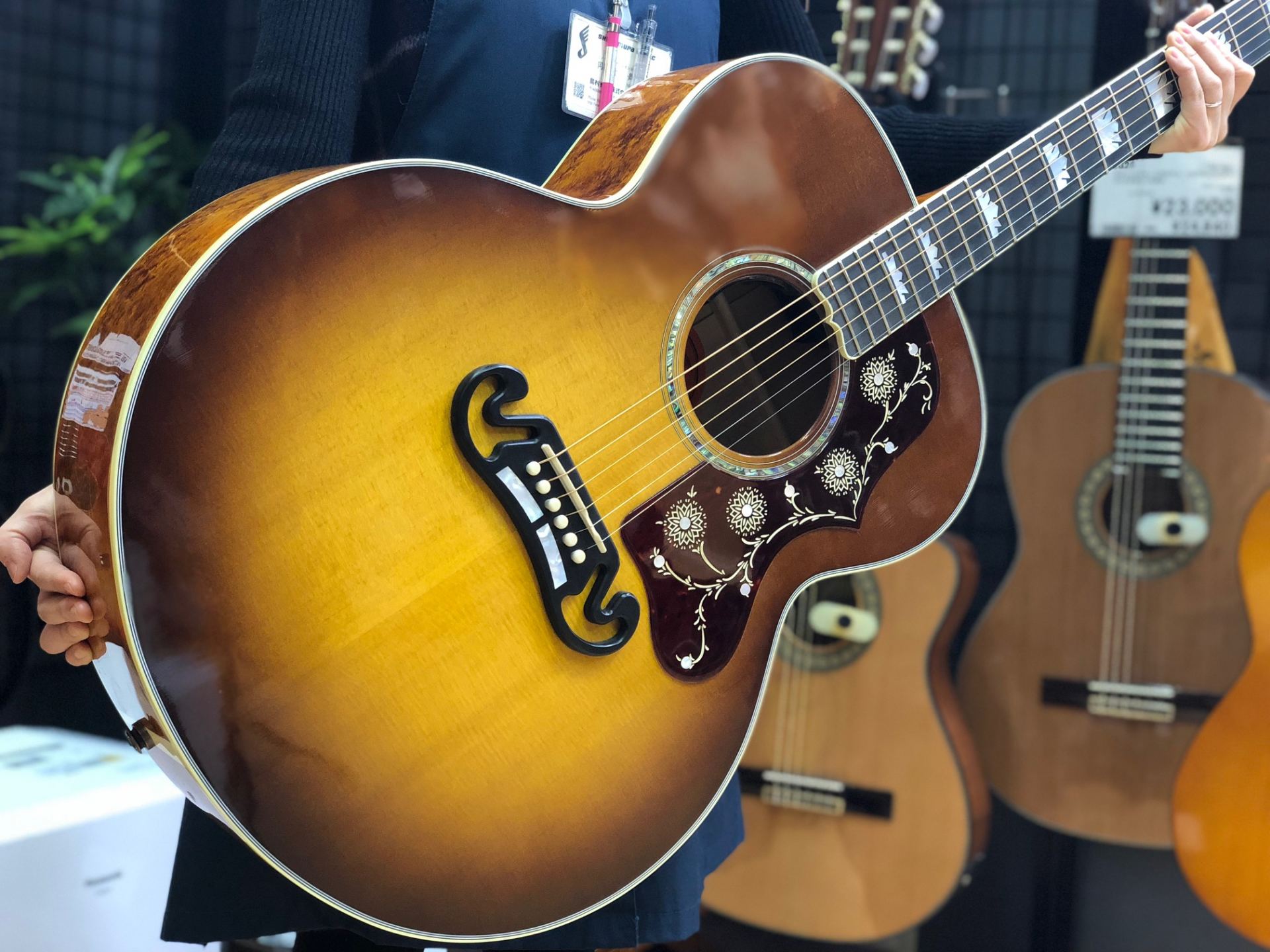 GIBSON SJ-200 Birdseye