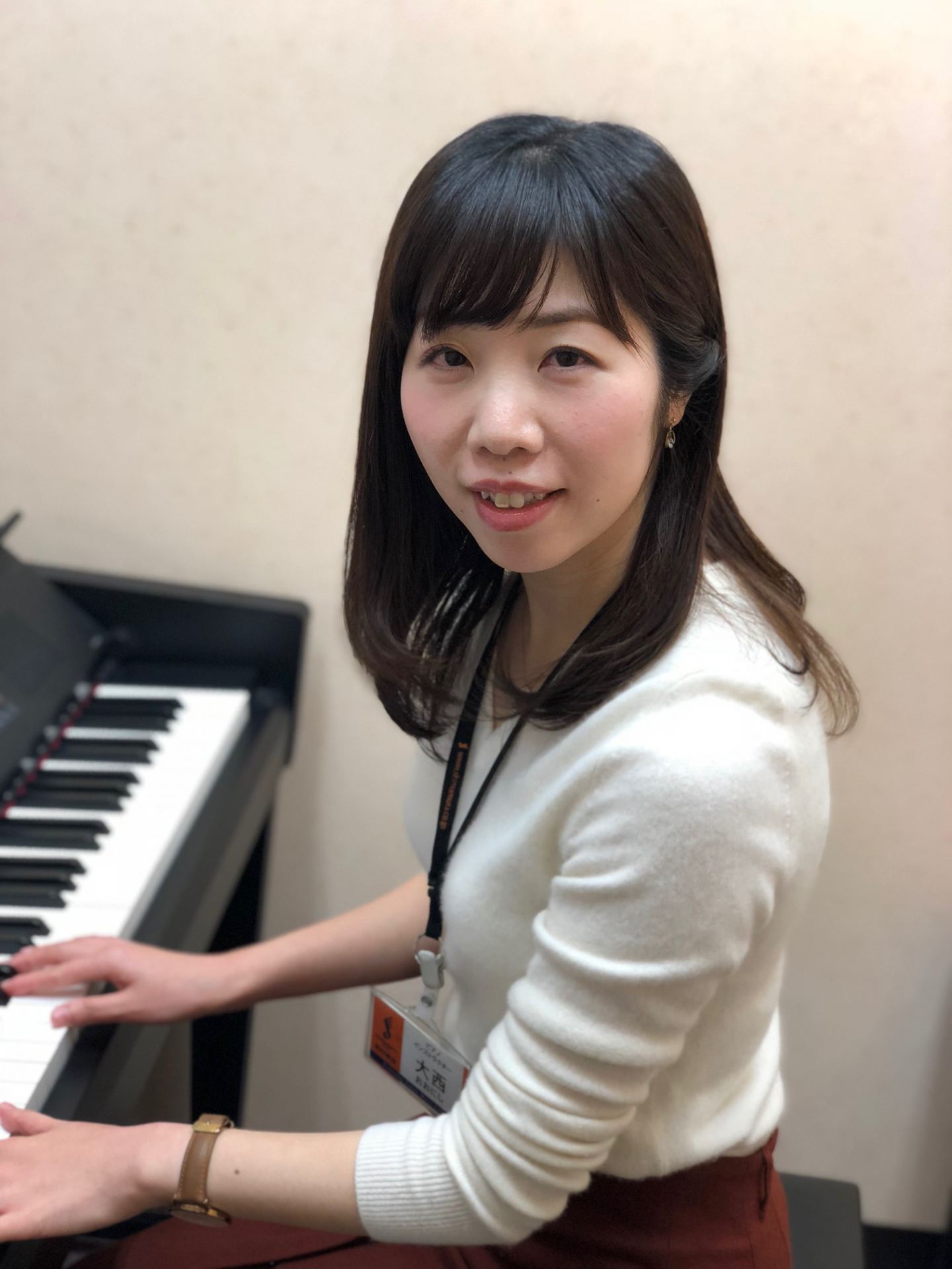 ピアノインストラクター大西