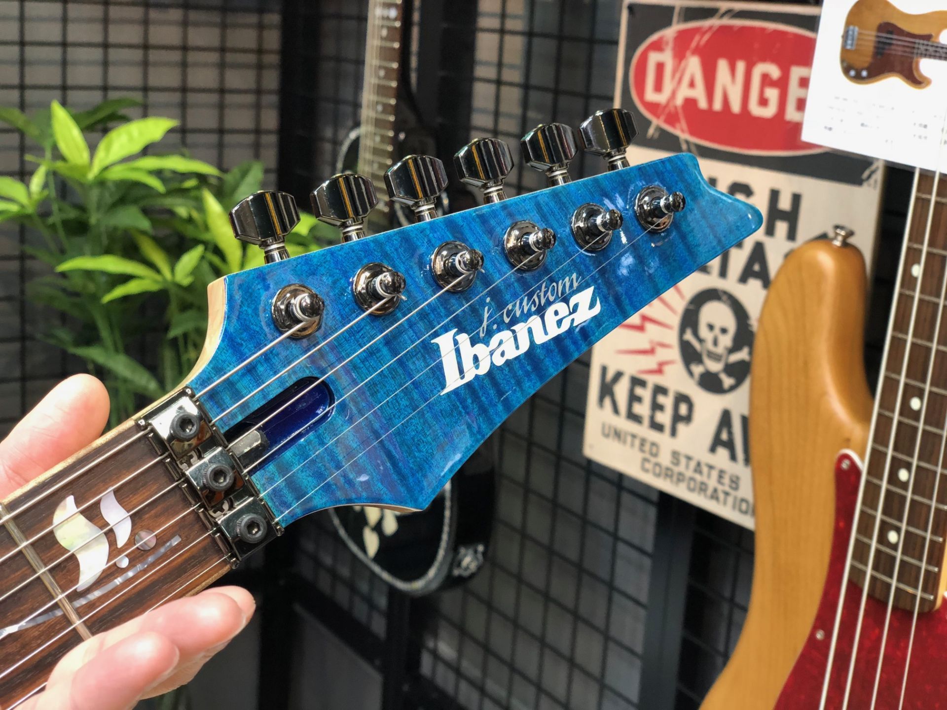 新着入荷情報】 Ibanez j.custom RG8570Z 入荷しました！｜島村