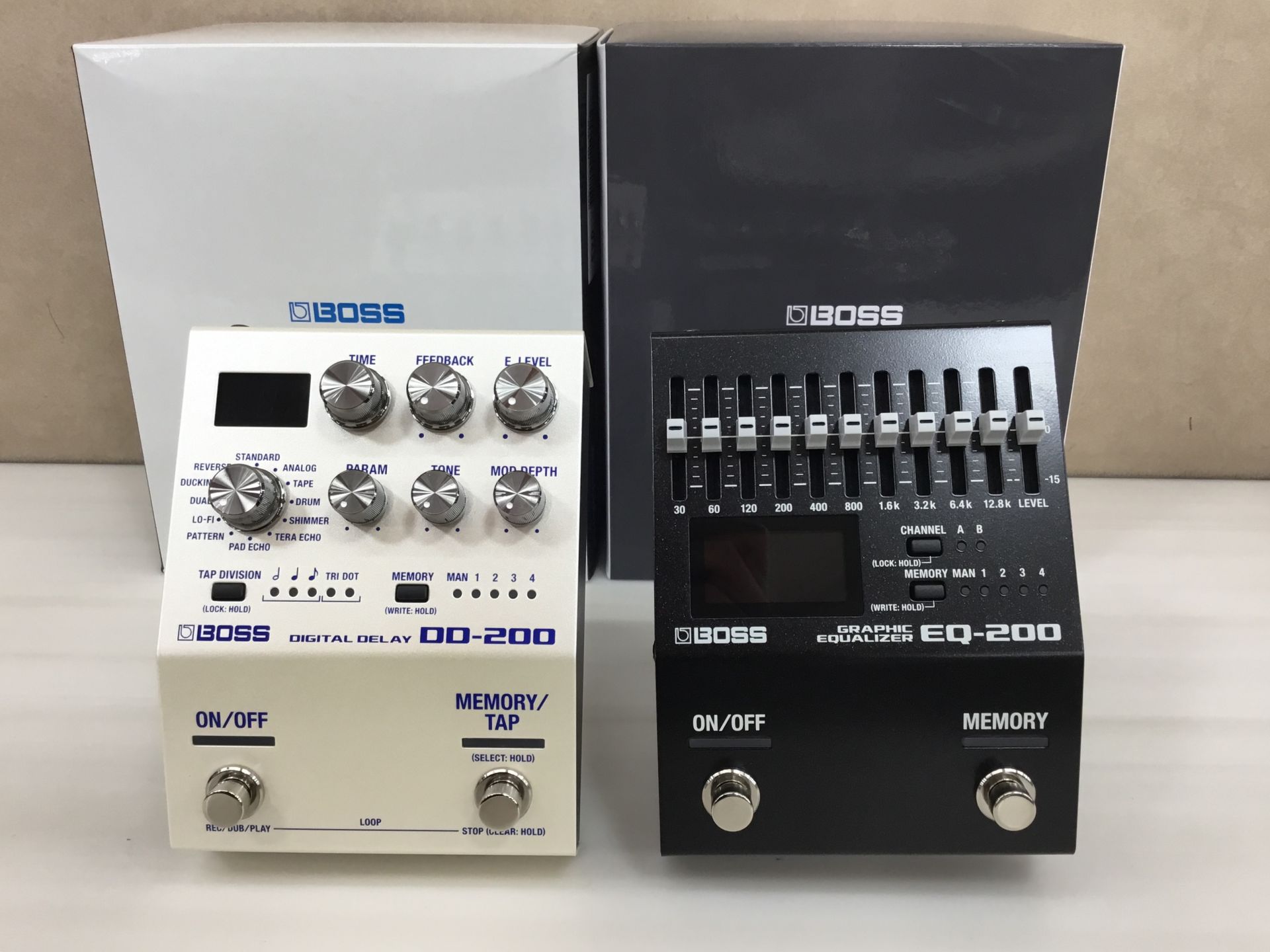 【エフェクター新着入荷情報】BOSS DD-200 EQ-200