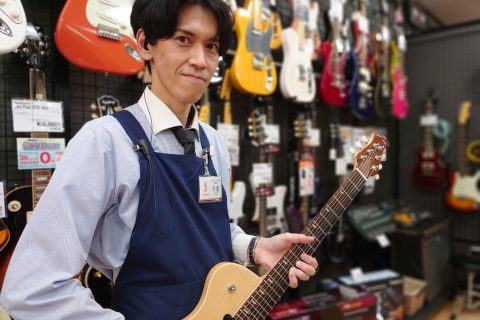 スタッフ写真 副店長 /ピアノアドバイザー/ ギターアドバイザー / エレキギター, ベース担当 千葉
