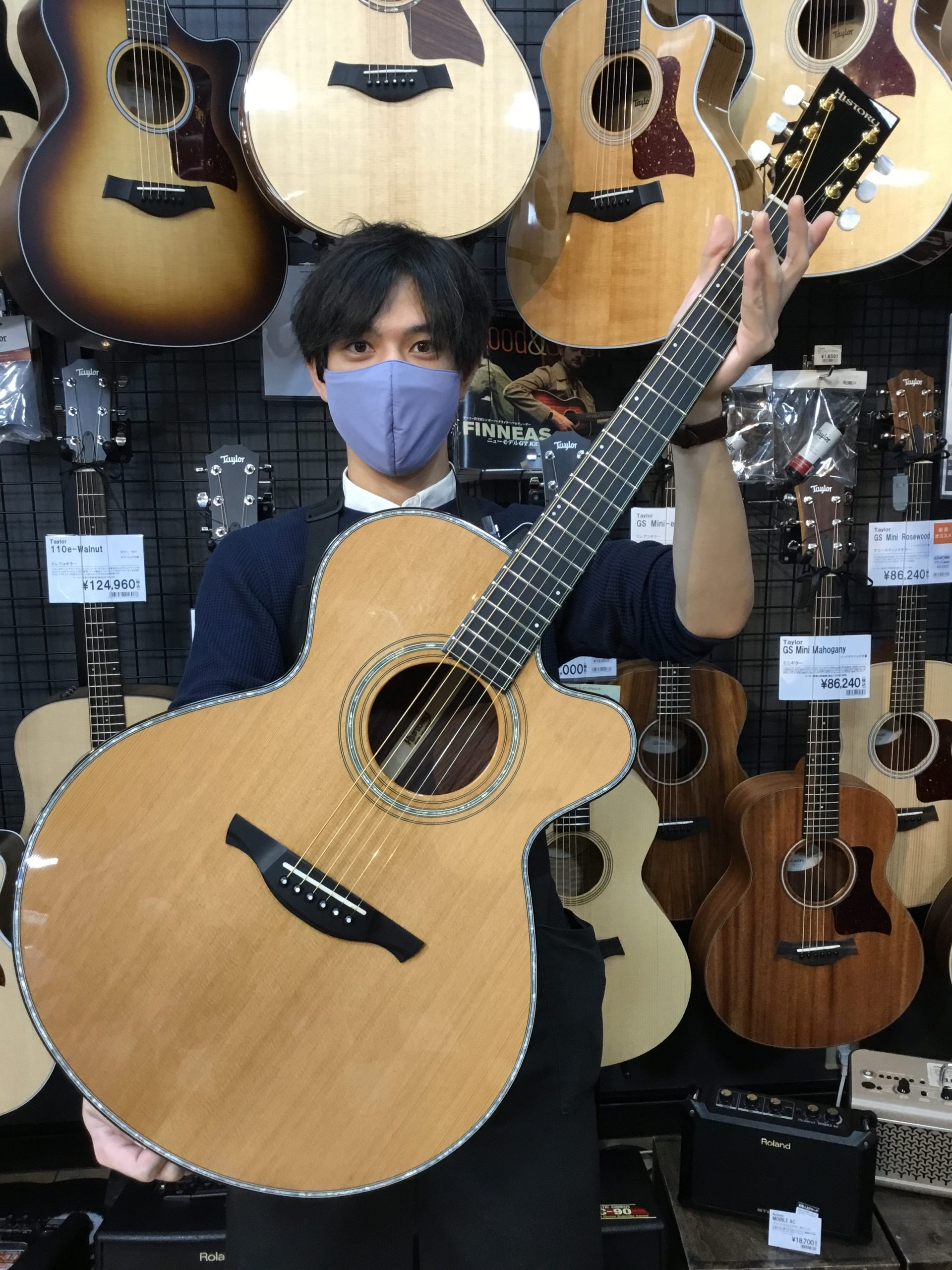 *29日入荷分[lesson] **HISTORYが2本入荷しました！！ ***NT-301/Ca 以前の生産時に即完売したモデルが入荷しました！]]トップにはシダー、サイドとバックにはローズウッドを使用しており[!!纏まった優しい音色!!]に仕上がっています。その中でもやや厚みを持たせたボディ形状 […]