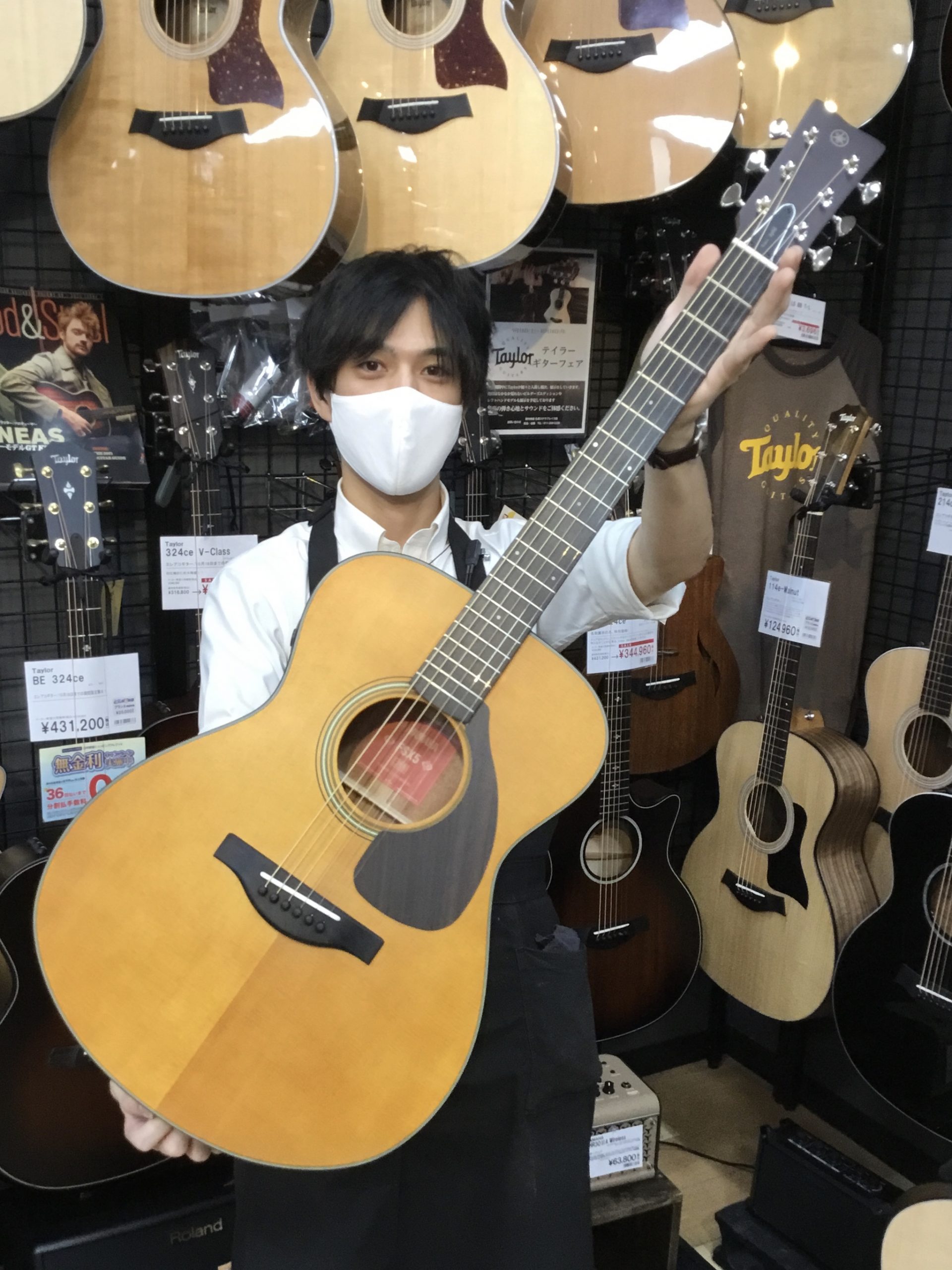 *17日入荷分[lesson] **YAMAHAの入荷が続いています！ ***LS36 ARE 大人気Lシリーズの上位機種が入荷です！]]鳴り、ネックの握り心地がズバ抜けて良いです。弱いタッチで弾くと木材の柔らかい表情を見せ、強く弾くとパワフルに鳴ってくれるため、[!!弾き手のニュアンスを最大限に引 […]