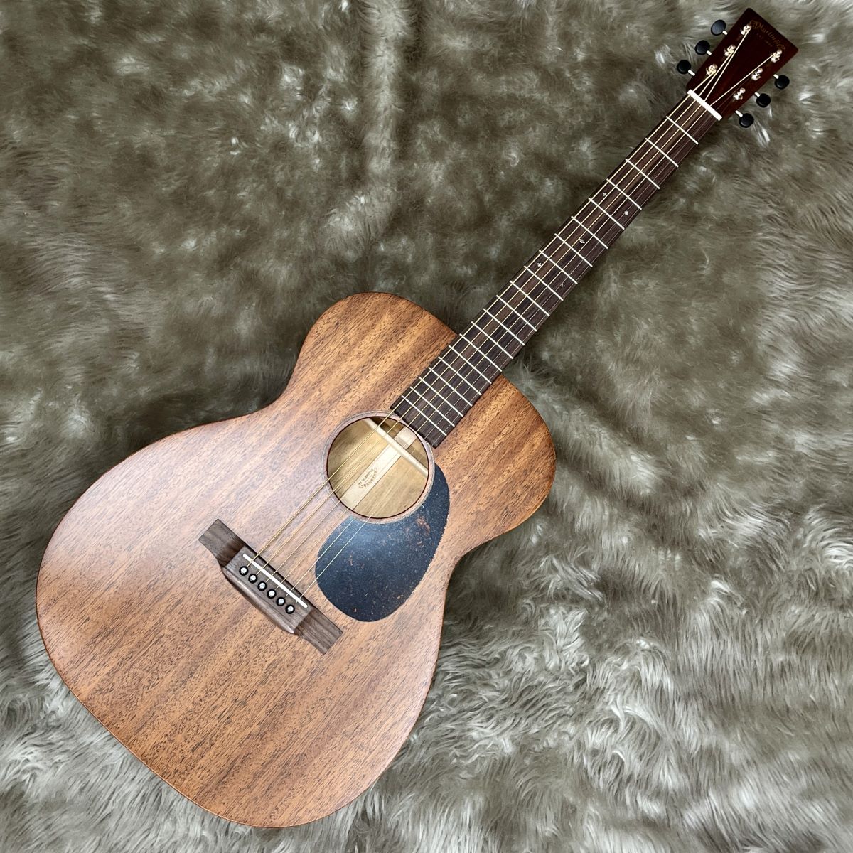 アコースティックギターMartin 0015M