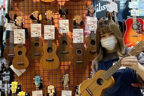 こんにちは！札幌パルコ店のウクレレ担当：坂口(さかぐち)です！ 当店のラインナップを紹介していきます♪ ビギナーさんにオススメ アウトレット商品を中心に、気軽に始められるウクレレも揃っております。 アクセサリーセットもございます♪ Hanaleiから新商品！　~500Series~ ビギナーさんにオ […]