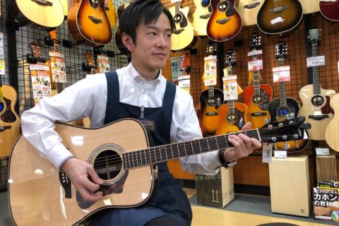 スタッフ写真 ギター・ベース・アンプ・エフェクター・音楽教室 岡山