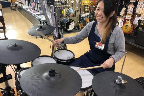 スタッフ写真 ドラム・音楽教室 杉山