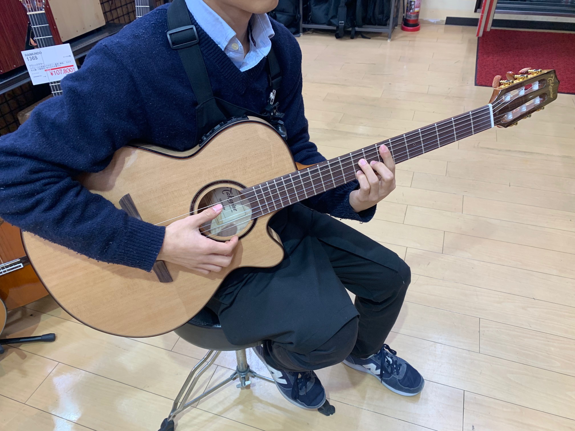 *TAKAMINE／TSP10SN　プレイアビリティ―を徹底追及したエレガット！10本限定の九州限定モデル！ 見た目もおしゃれで弾きやすく、持ち運びもしやすいエレアコギターです！ |*ブランド|*型名|*販売価格（税込）| |TAKAMINE|TSP10SN|￥136,482| [https://w […]