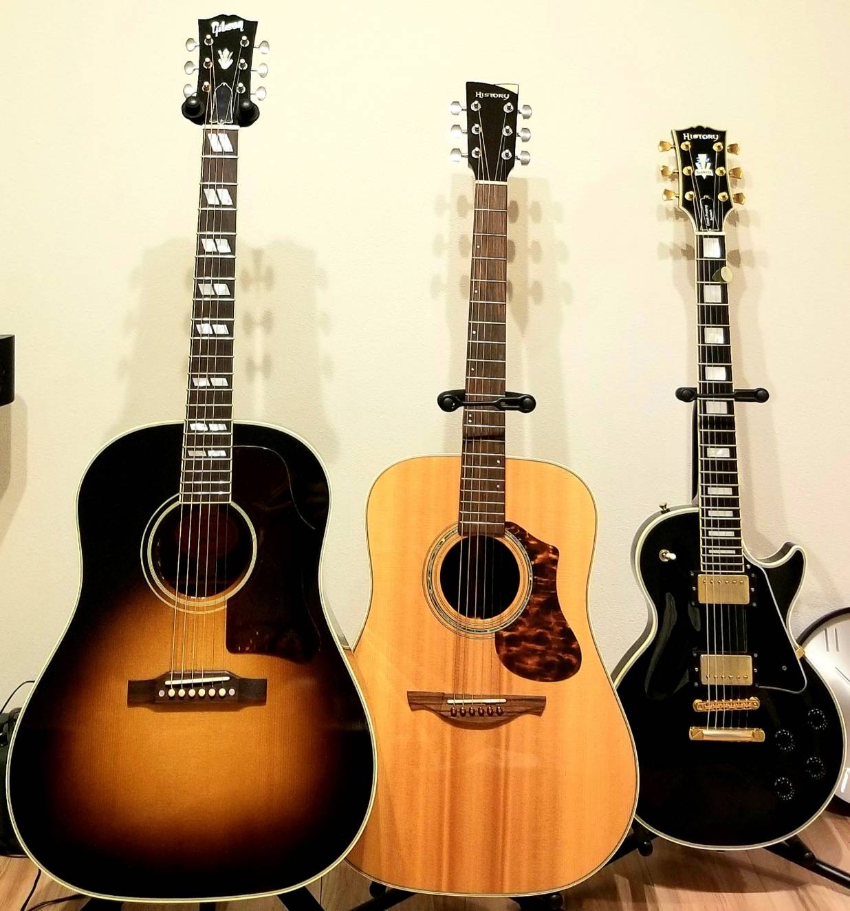 CONTENTS何もしなくてもギターの弾きやすさは変わるギターの置き場所練習が終わったら弦は大丈夫？乾燥する時期は指板にオイルを塗ろうフレットの汚れにも注意お手入れまとめ弾きにくくなった？音が詰まる？気になる事やお困り事は相談してください来店予約はこちら島村楽器の弦交換何もしなくてもギターの弾きやす [&hellip;]