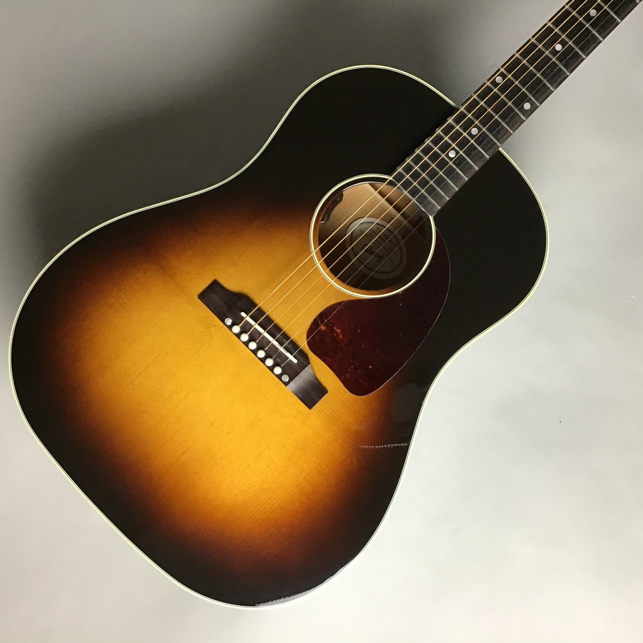 *憧れのGibsonを手に入れるチャンス！ 皆さんこんにちは。アコースティックギター担当の柴田です。 聖蹟桜ヶ丘店ではGibsonのアコースティックギターを多数展示中です！ お得な情報もありますので、画像付きでご紹介いたします！ **無金利キャンペーン実施中！ [https://www.shimam […]