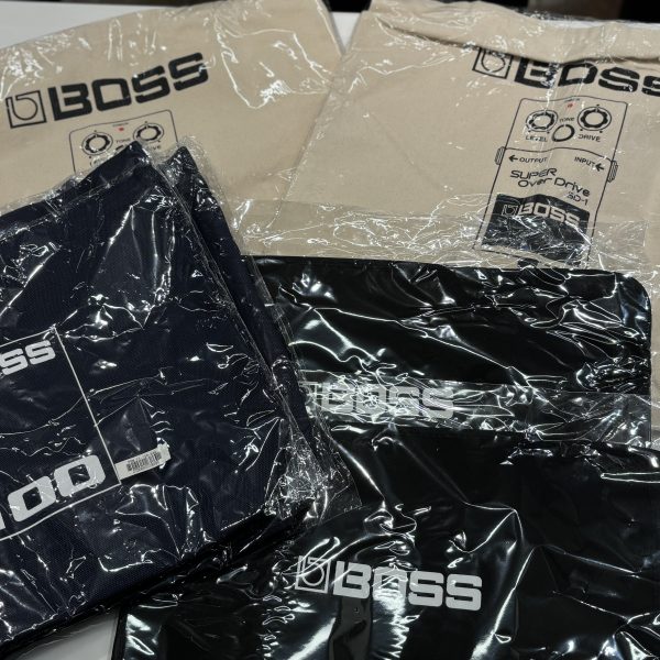 マルチエフェクターではバッグをプレゼント！