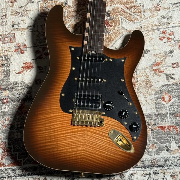 Trad Fullsize ST Flame Maple<br />
¥420,000(税込)