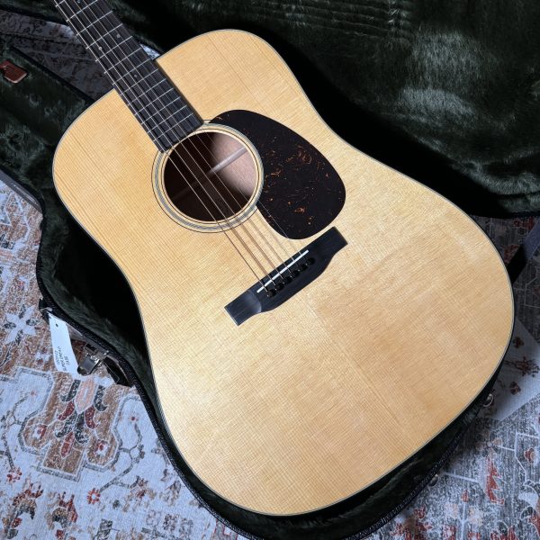 Martin Super D-18