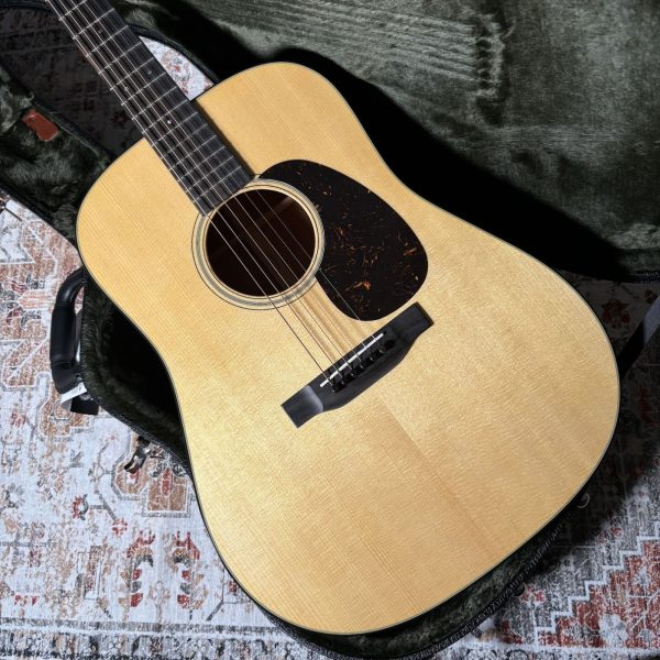 Martin D-18 standard　￥489,500(税込)