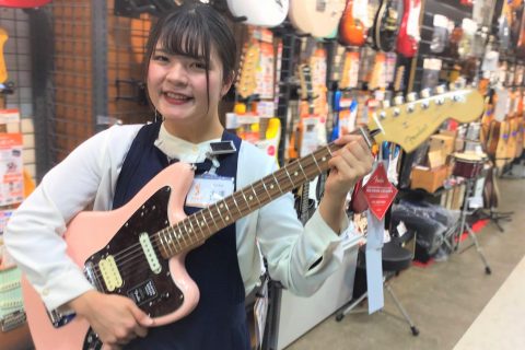 スタッフ写真 エレキギター、アコースティックギター、ウクレレ、エフェクター 大澤