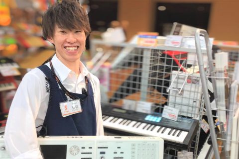 スタッフ写真 石坂