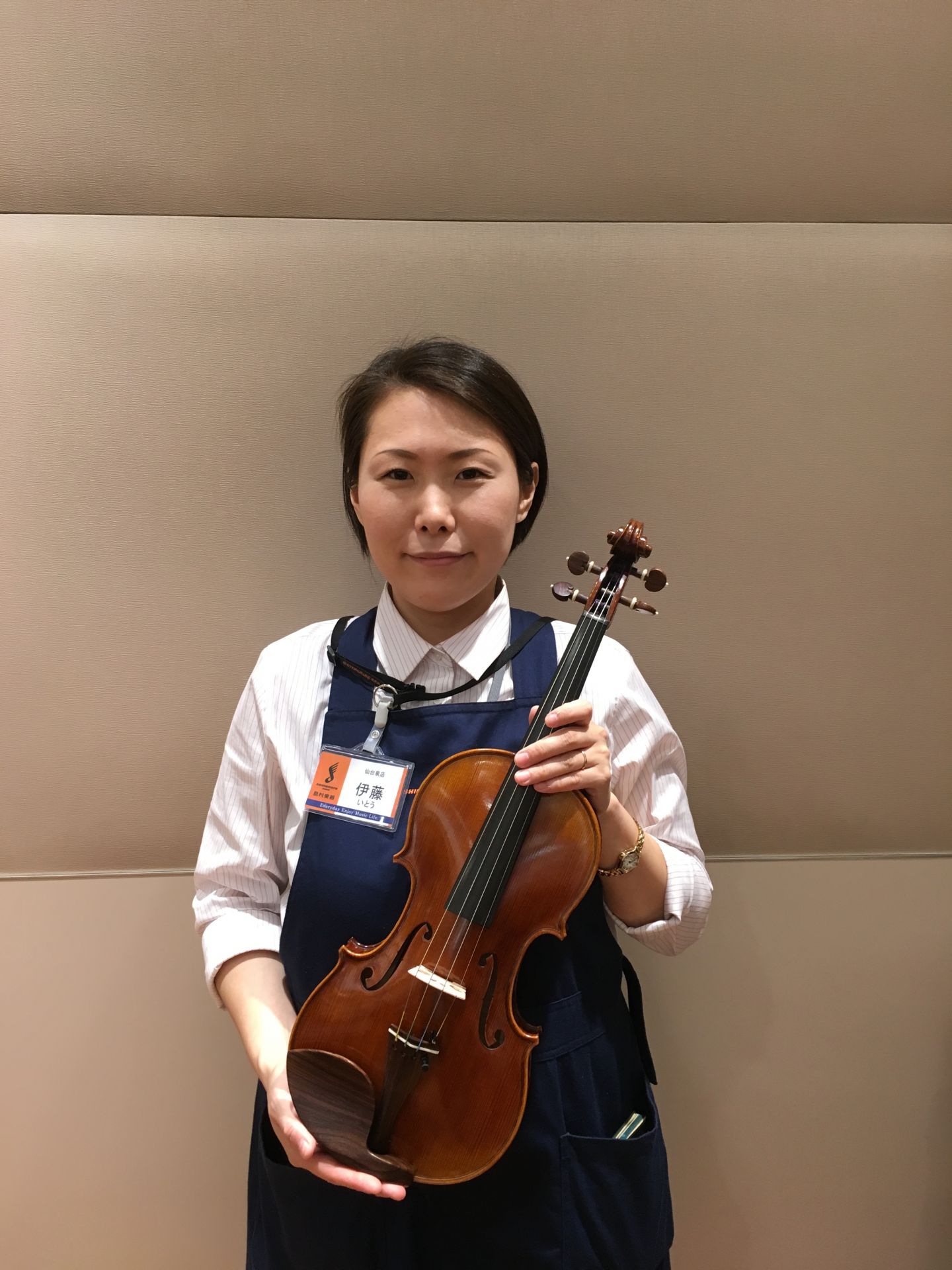 弦楽器担当伊藤