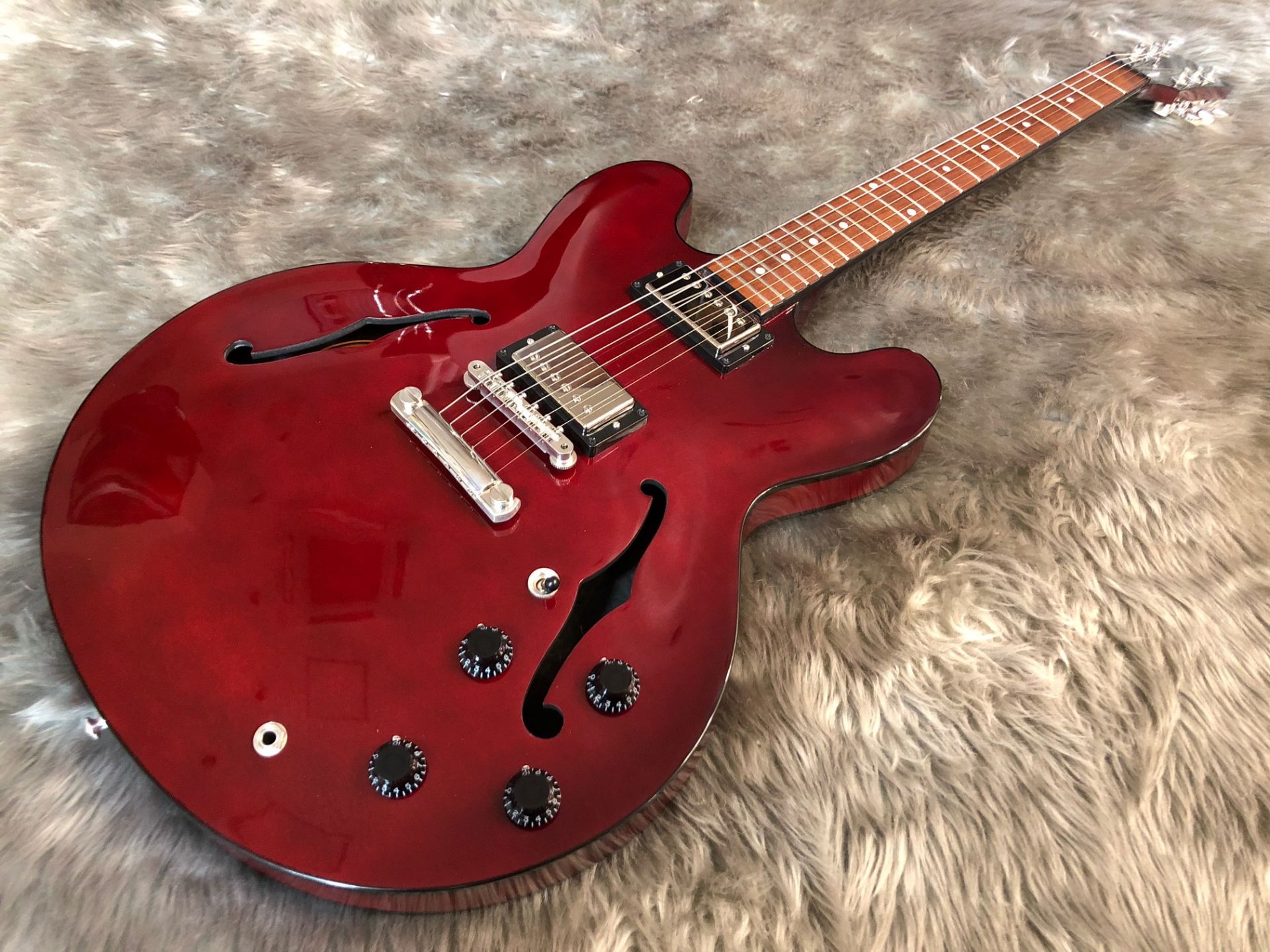 ES-335 Studio